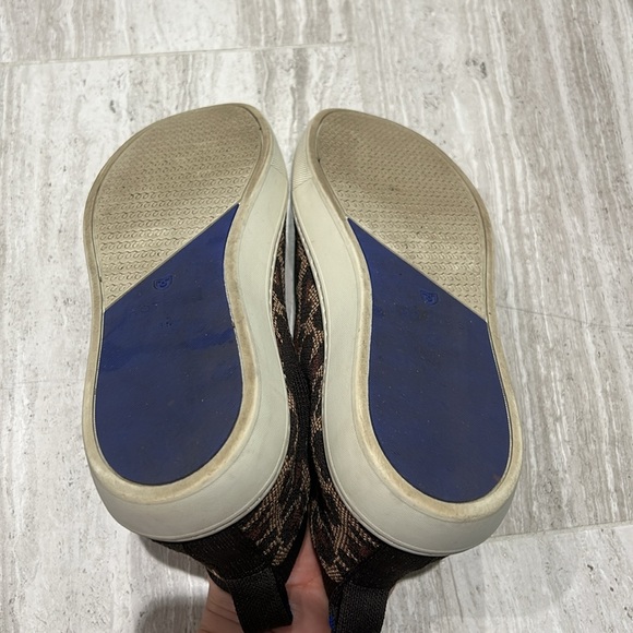 ROTHY'S | Chelsea Knit High-Top Sneakers in size 8.5 - Picture 4 of 7